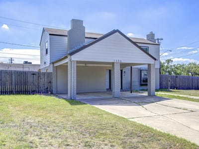 Property photo 3 at 1306 E Saint Johns Ave - Cameron Park Sec 02, Austin, TX