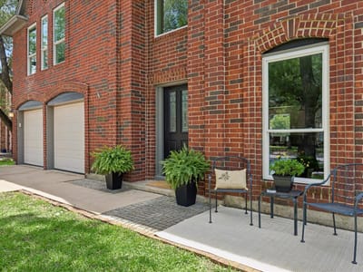 Living area at 1306 Shady Grove PATH - 4 bed 2 bath home
