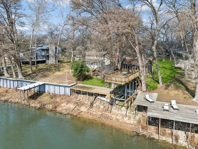 Living area at 1307 Terminal Loop Rd - W G Koehler, McQueeney, TX
