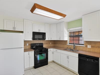 Primary bedroom at 1308 Pendergrass ST - 4 bed 1 bath home