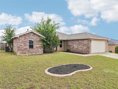 Kitchen at 1309 Marlee Cir - 4 bed 2 bath home