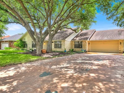 Kitchen at 1309 Willow Brook TRL - 4 bed 2 bath home