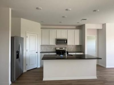 Living area at 131 Holmby Dr - 3 bed 2 bath home