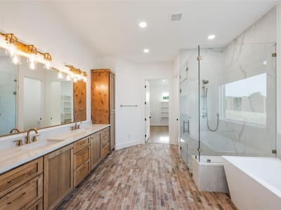 Property photo 4 at 131 Hydrangea DR - 3 bed 2 bath home