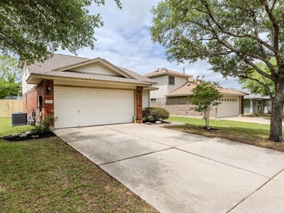 Kitchen at 1310 Dillon Lake Bnd - 4 bed 2 bath home