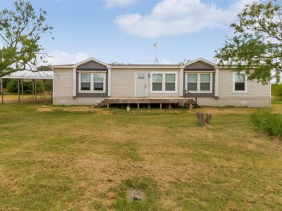 Property photo 2 at 1310 Industrial BLVD - 3 bed 2 bath home