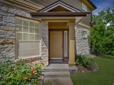 Kitchen at 1310 W Parmer LN Unit #2002 - 2 bed 2 bath home