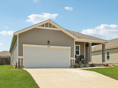 Photo 4 of 36 at 13105 John Calhoun DR - 3 bed 2 bath home