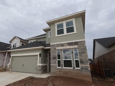 Living area at 13106 Incline DR - 4 bed 2 bath home