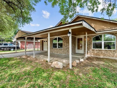 Kitchen at 1311 Monte Vista Dr - 3 bed 1 bath home