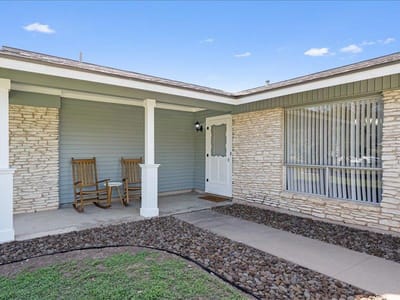 Property photo 3 at 1312 Hyman LN - 3 bed 2 bath home