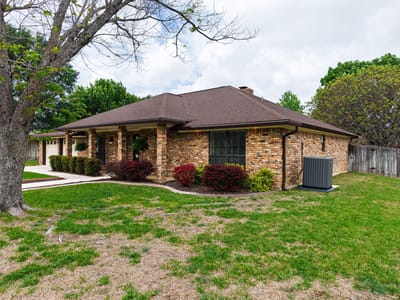 Kitchen at 1313 Sparrow TRL - 3 bed 2 bath home