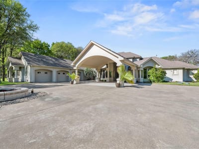 Property photo 2 at 1317 Jack Nicklaus Cir - 4 bed 4 bath home