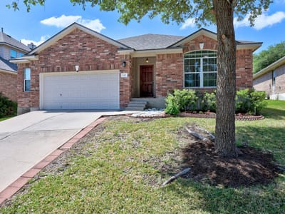 Living area at 1317 Rimstone Dr - 3 bed 2 bath home