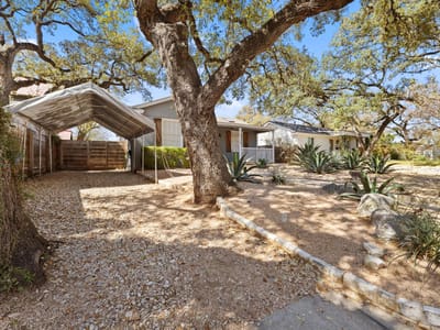 Kitchen at 1318 Bonham TER - 2 bed 2 bath home