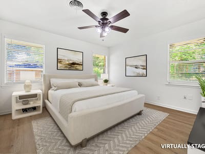 Primary bedroom at 1318 Live Oak DR - 3 bed 2 bath home