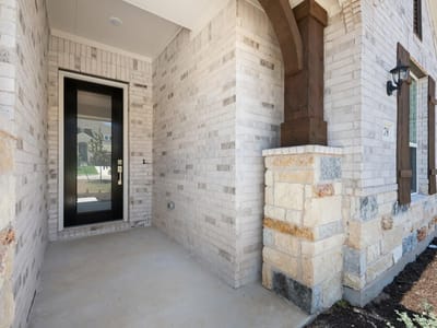 Photo 2 of 25 at 132 Coleto TRL - 3 bed 2 bath home