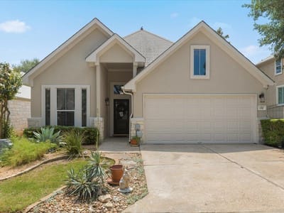 Living area at 132 Double Eagle Dr Unit #132 - 3 bed 3 bath home