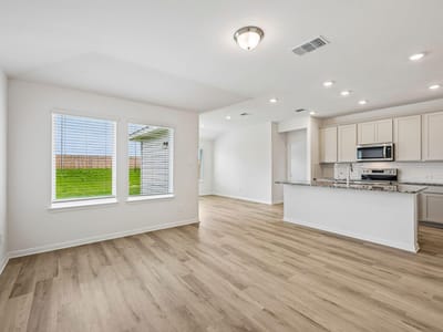 Property photo 4 at 132 Sleep HOLW - 3 bed 2 bath home