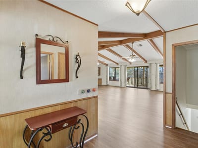 Living area at 132 W Outer DR - 3 bed 3 bath home