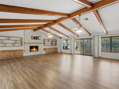 Kitchen at 132 W Outer DR - 3 bed 3 bath home