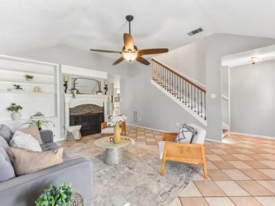 Photo 5 of 39 at 13200 Fieldgate DR - 4 bed 2 bath home