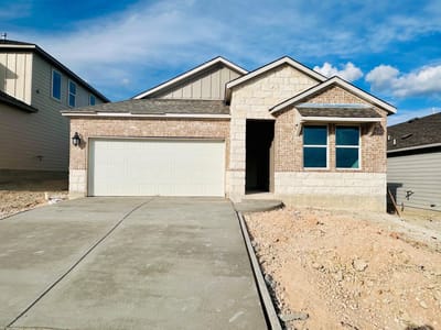 Living area at 13215 Rindle Reach DR - 4 bed 2 bath home