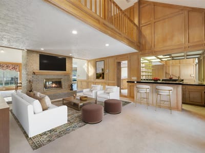 Living area at 1322 Hi Cir N - 3 bed 3 bath home