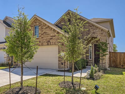 Living area at 1324 Salt Lick Dr - 3 bed 2 bath home
