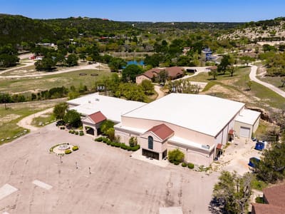 Photo 4 of 40 at 1325 Harper RD - Kerrville, Kerrville, TX