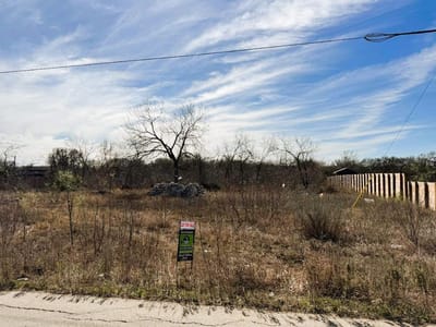 Property photo 2 at 133 Blushing DR - Arroyo Vista, Cedar Creek, TX