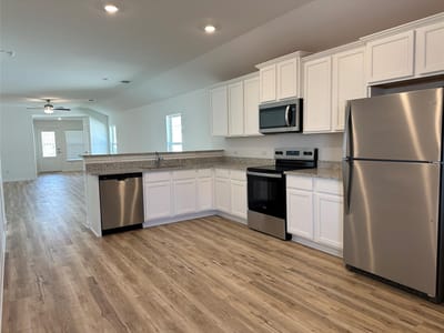 Kitchen at 133 Captain Dooley LN - 3 bed 2 bath home