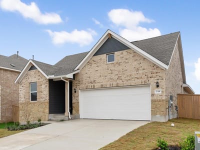 Living area at 133 Jans WAY - 4 bed 2 bath home