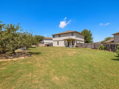 Property photo 2 at 133 Lavaca LOOP - 4 bed 2 bath home