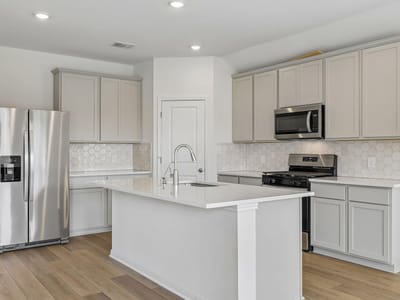 Property photo 4 at 133 Leland Ave - 4 bed 3 bath home