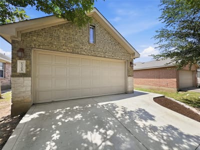 Living area at 13304 Orourke DR - 3 bed 2 bath home