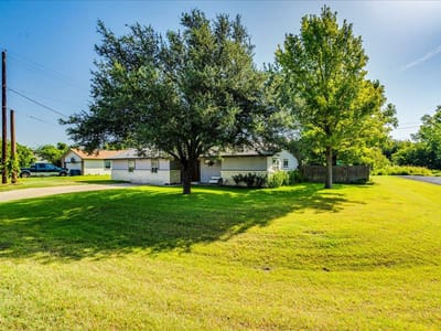 Property photo 5 at 13311 Briar Hollow DR - 3 bed 3 bath home
