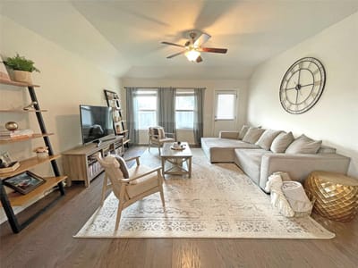 Property photo 5 at 13313 Henneman DR - 3 bed 2 bath home