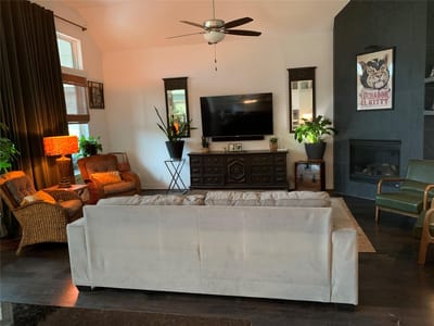 Property photo 4 at 1335 Gruene Glen ST - 3 bed 2 bath home