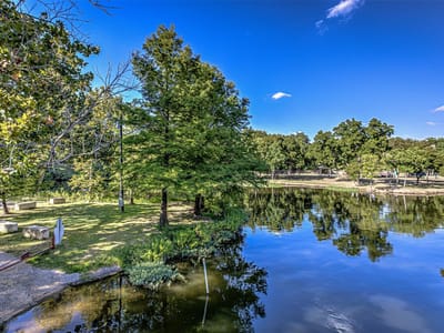Primary bedroom at 1336 S Lakeside Dr - Longhorn Valley, Kingsland, TX