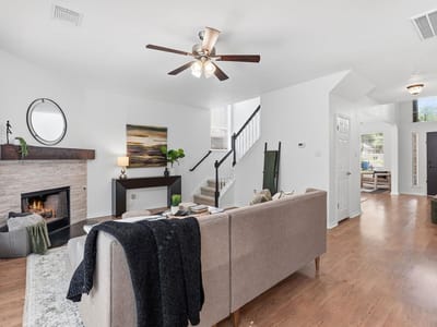 Property photo 5 at 13425 Equestrian CV - 4 bed 2 bath home