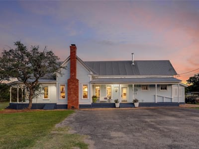 Property photo 2 at 13471 Cedar Valley RD - 6 bed 4 bath home