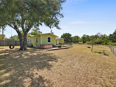 Property photo 3 at 135 E Hickory DR - 2 bed 1 bath home