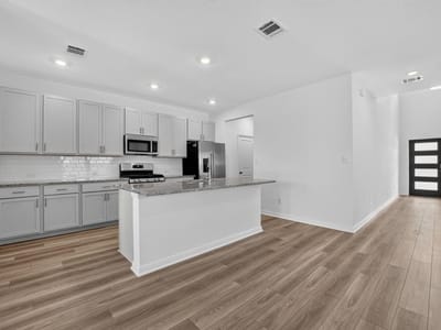 Property photo 3 at 135 Mad Pupper DR - 3 bed 2 bath home