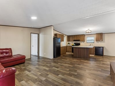Property photo 5 at 135 Plumeria DR - 4 bed 2 bath home