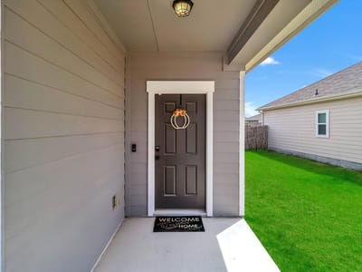 Photo 3 of 26 at 13505 Arthur Vandenburg WAY - 3 bed 2 bath home