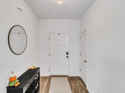 Photo 4 of 26 at 13505 Arthur Vandenburg WAY - 3 bed 2 bath home