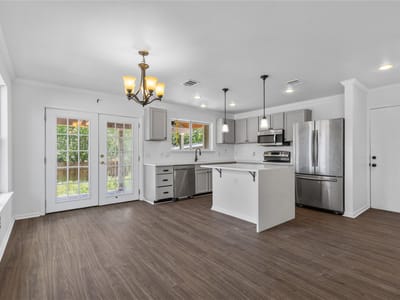 Property photo 3 at 13521 Sea Biscuit DR - 3 bed 2 bath home