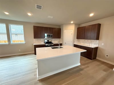 Living area at 13529 Muny Pkwy - 4 bed 2 bath home