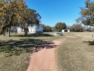 Photo 4 - 13541 E US Hwy 79 (+/-18.7 acres) Photo 4 of 39 at 13541 E US Hwy 79 (+/-18.7 acres) - 4 bed 2 bath home